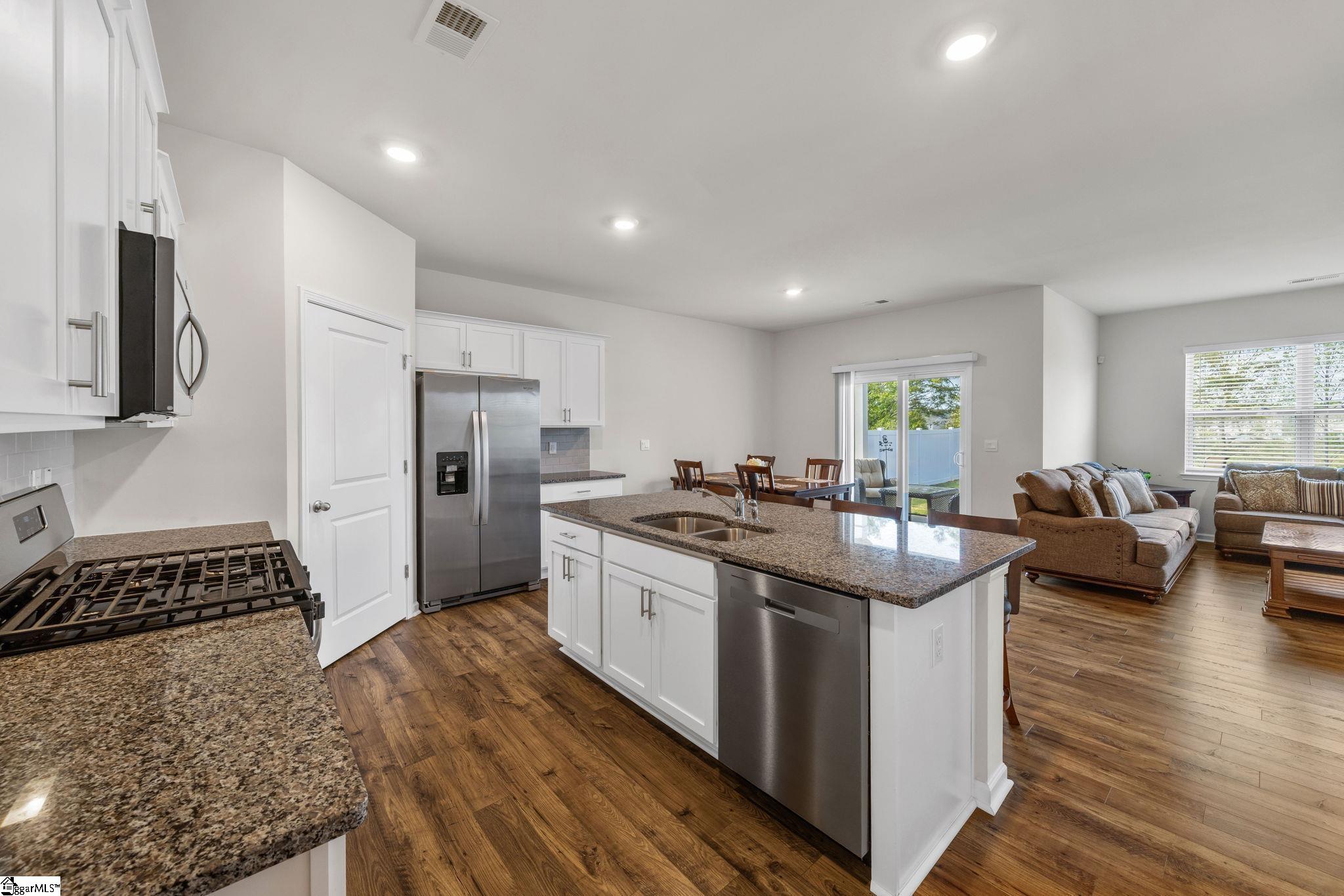 16 Oak Edge Lane Greer, SC 29651 - Photo 11 of 40