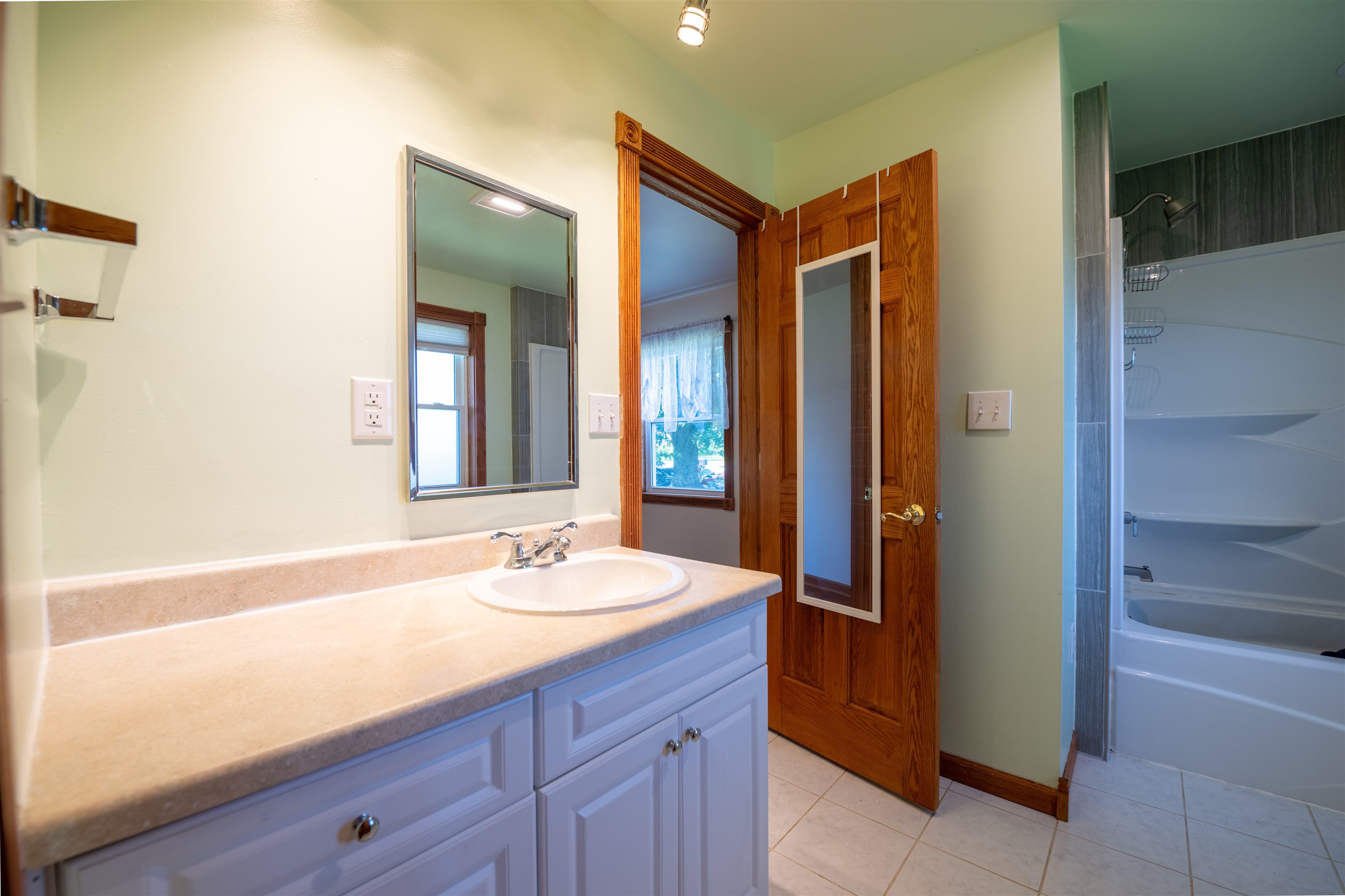 2425 South Poseyville Road Midland, MI 48640 - Photo 25 of 48