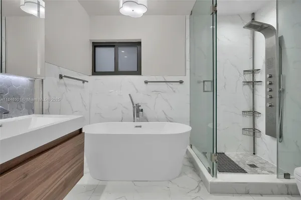 $2,550,000 | 1501 Algardi Avenue, Coral Gables, FL 33146