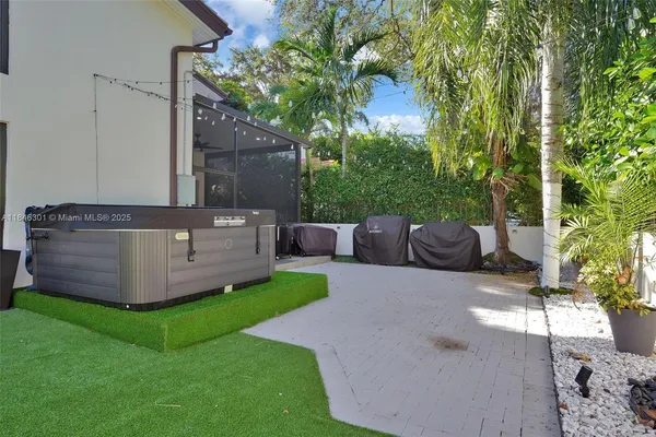 $2,550,000 | 1501 Algardi Avenue, Coral Gables, FL 33146