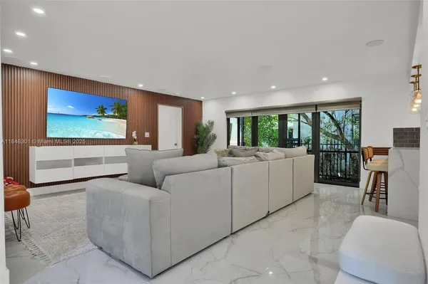$2,550,000 | 1501 Algardi Avenue, Coral Gables, FL 33146