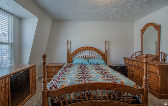 563 North 200 West Bountiful, UT 84010 - Photo 8 of 23