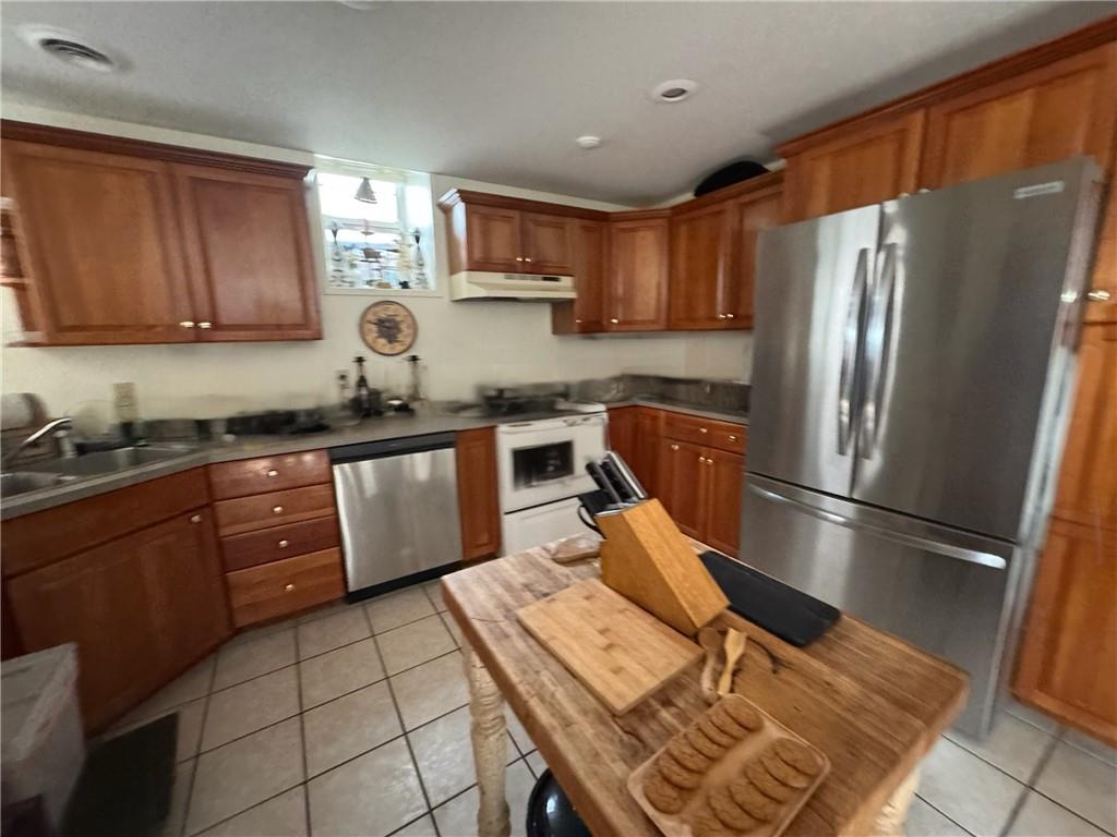 1319 Riverside Drive Beaver, PA 15009 - Photo 12 of 49 Kitchen Condo 100