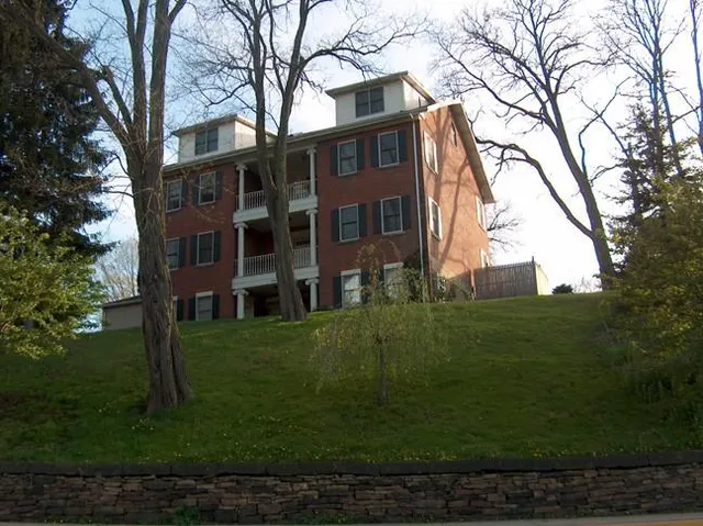 $729,000 | 1319 Riverside Drive, Beaver, PA 15009