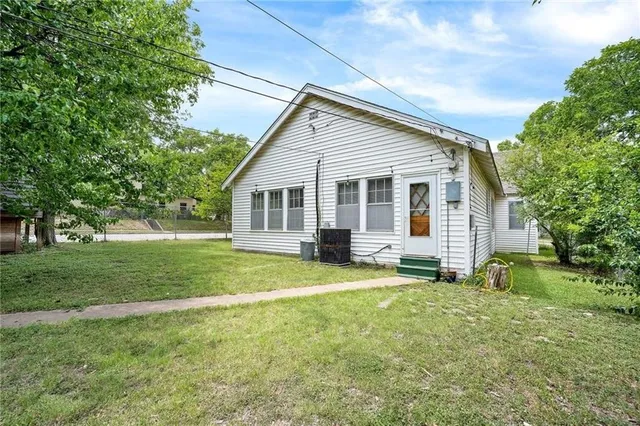 $234,900 | 2728 Cumberland Avenue, Waco, TX 76707