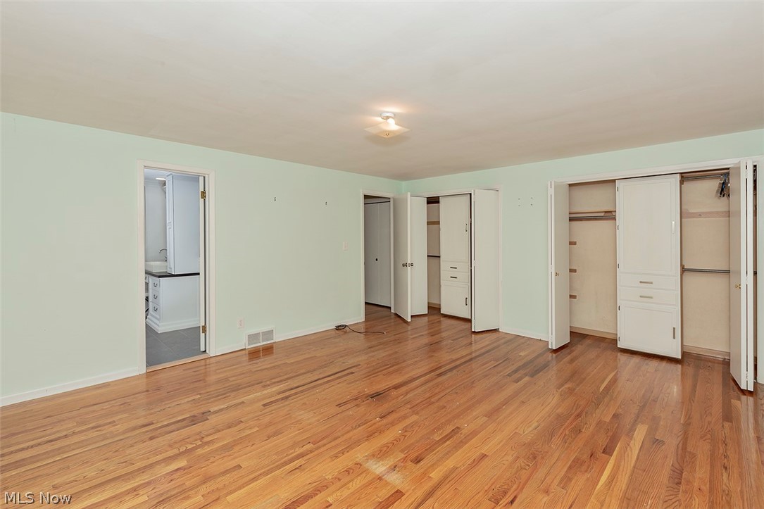 1108 Dorsh Road Cleveland, OH 44121 - Photo 15 of 28 Gallery Image 15