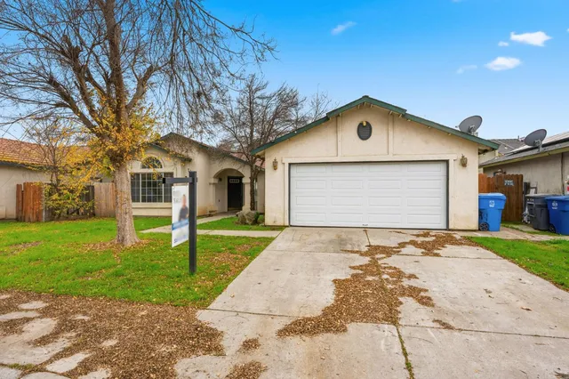$380,000 | 718 Gamay Street, Madera, CA 93637