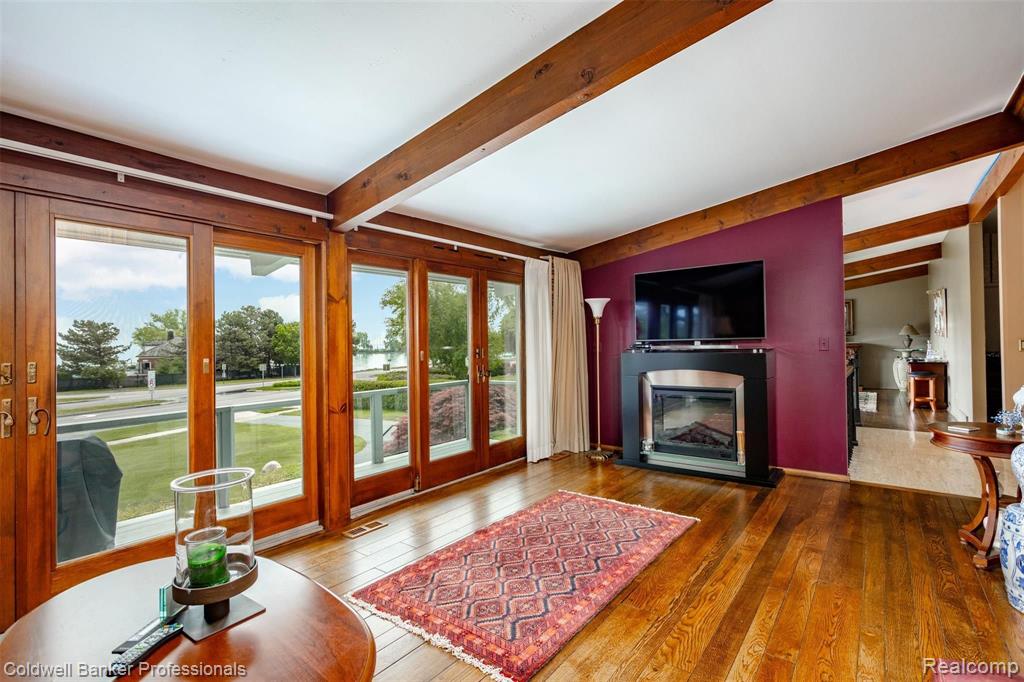 329 Lake Shore Road Grosse Pointe Farms, MI 48236 - Photo 10 of 41