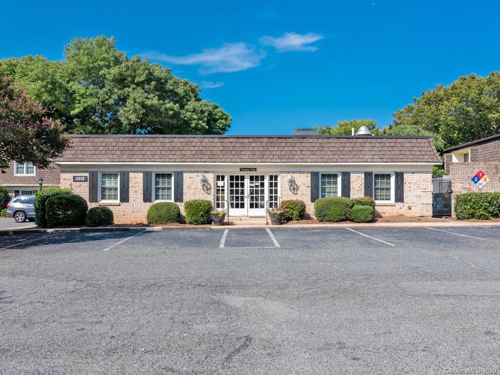 3516 Colony Road, Unit A Charlotte, NC 28211 - Photo 25 of 29 a view of a house with a patio