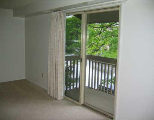 329 Ridge Point Circle, Unit B32 Bridgeville, PA 15017 - Photo 4 of 8 Patio/Deck.