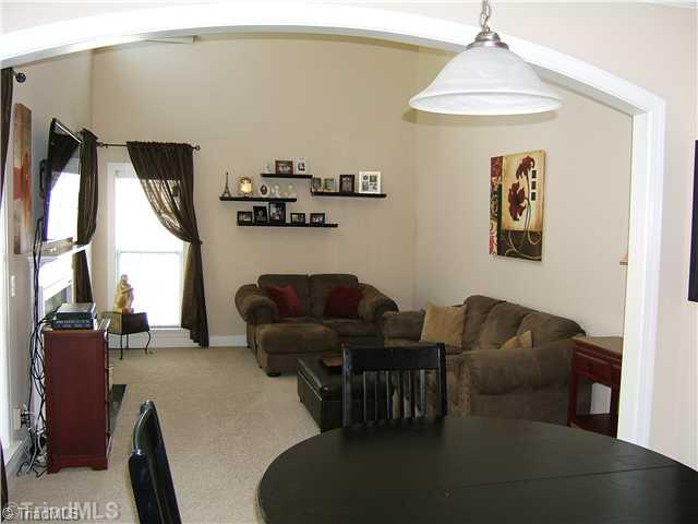 6318 Ridge Haven Road Greensboro, NC 27410 - Photo 2 of 16 Den/Family/Great Room.