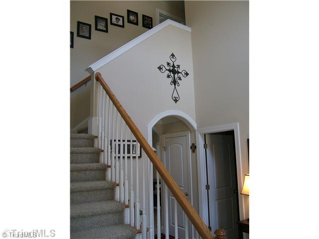 6318 Ridge Haven Road Greensboro, NC 27410 - Photo 14 of 16 Entry.