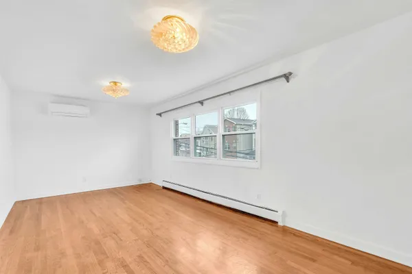 $2,800 | 199 Hopkins Avenue, Jersey City, NJ 07306