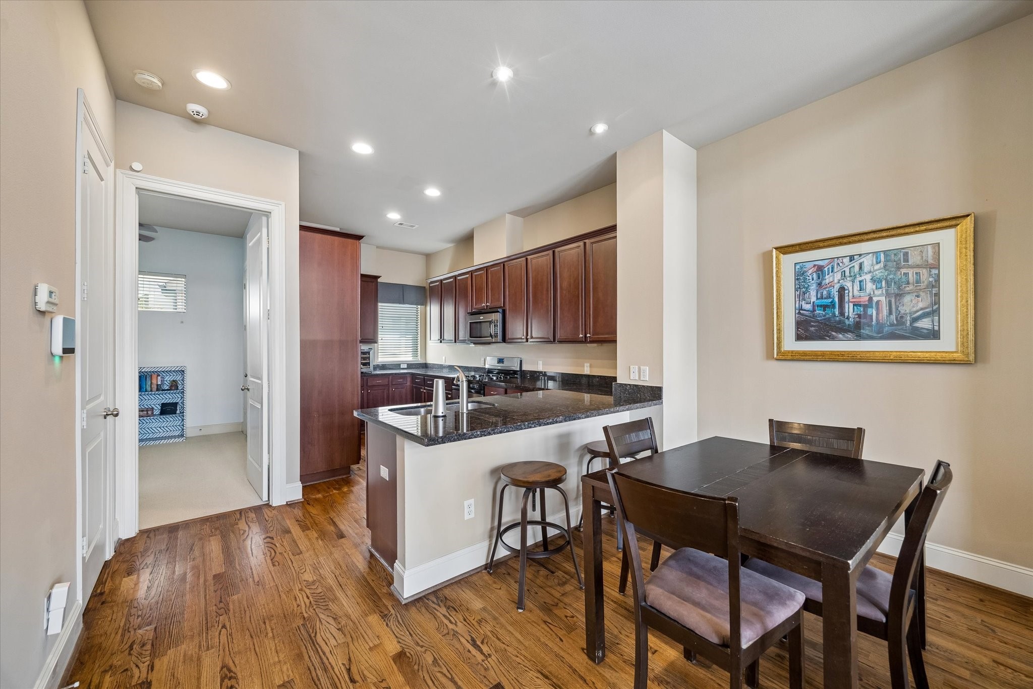 2848 Leeland Street Houston, TX 77003 - Photo 9 of 25