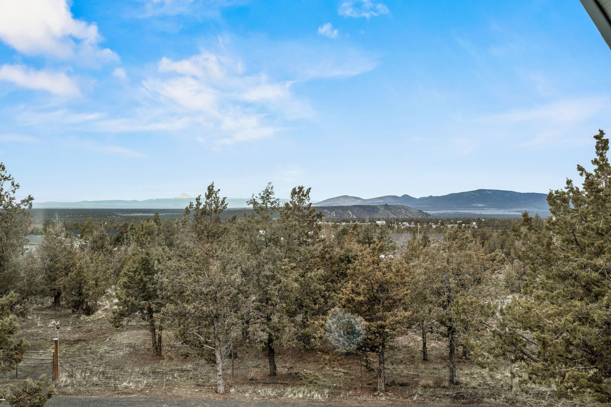 15051 Southeast Cayuse Road Prineville, OR 97754 - Photo 13 of 56 2023_04_10_15051_se_cayuse_rd_pv-16
