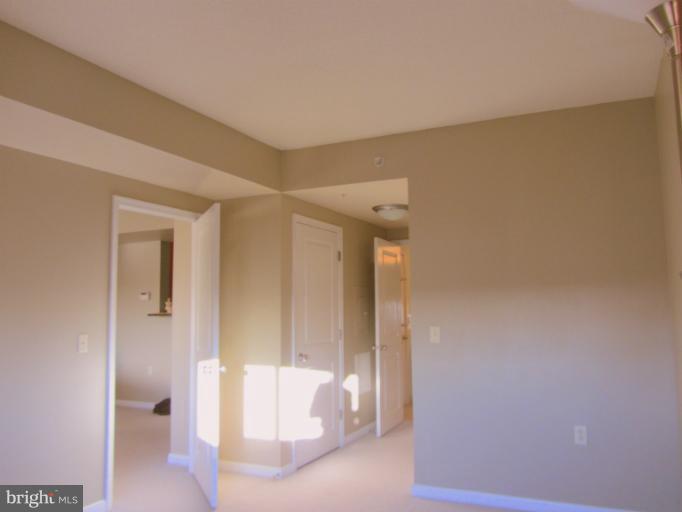 851 North Glebe Road, Unit 1603 Arlington, VA 22203 - Photo 3 of 16 Bedroom (Master)