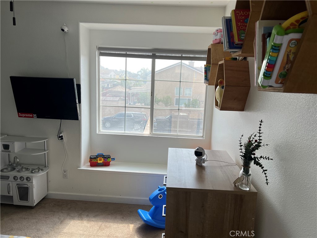 5315 Wenatchee Way Riverside, CA 92509 - Photo 12 of 21