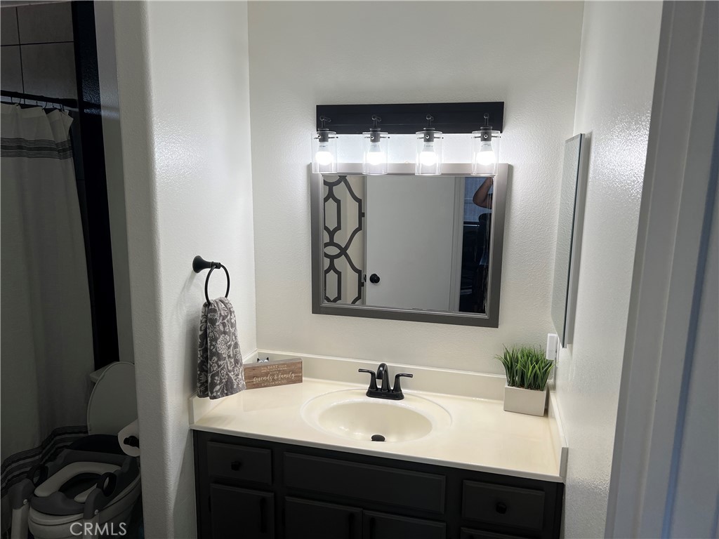 5315 Wenatchee Way Riverside, CA 92509 - Photo 15 of 21