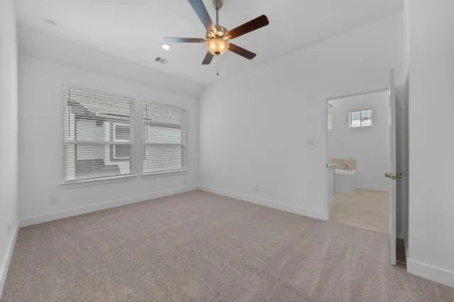 $2,100 | 447 Pk Hl Court, Stafford, TX 77477