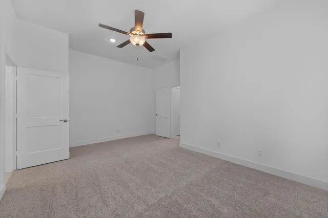 $2,100 | 447 Pk Hl Court, Stafford, TX 77477