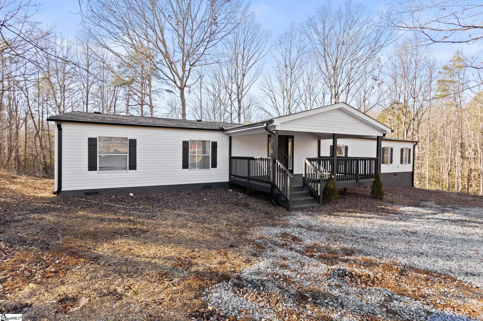 124 Fielding Lane Fountain Inn, SC 29644 - Photo 2 of 26