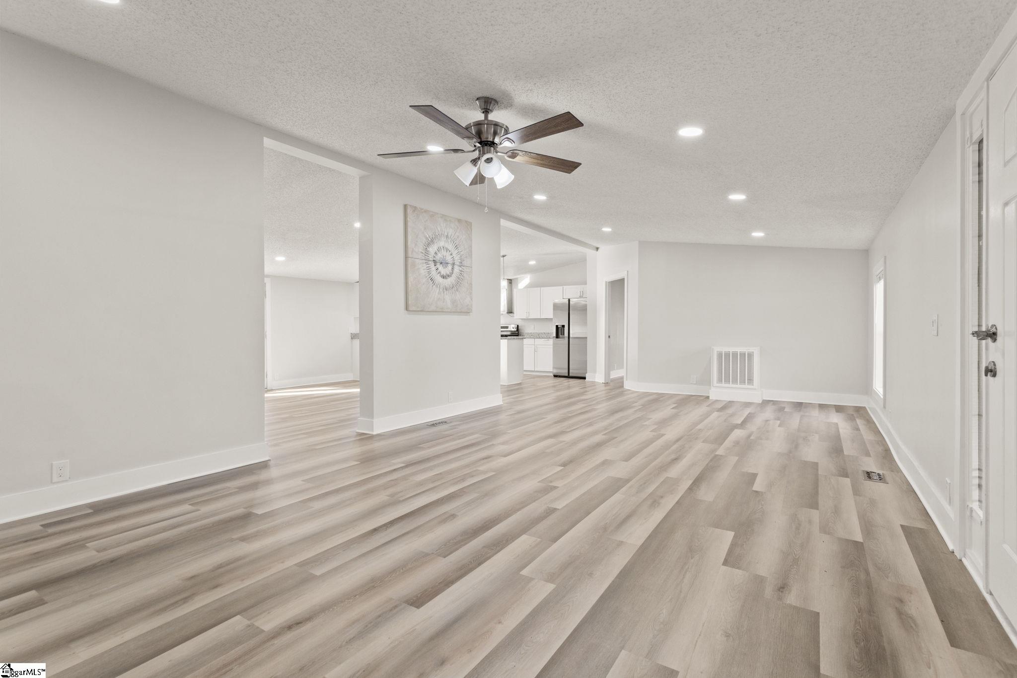124 Fielding Lane Fountain Inn, SC 29644 - Photo 4 of 26
