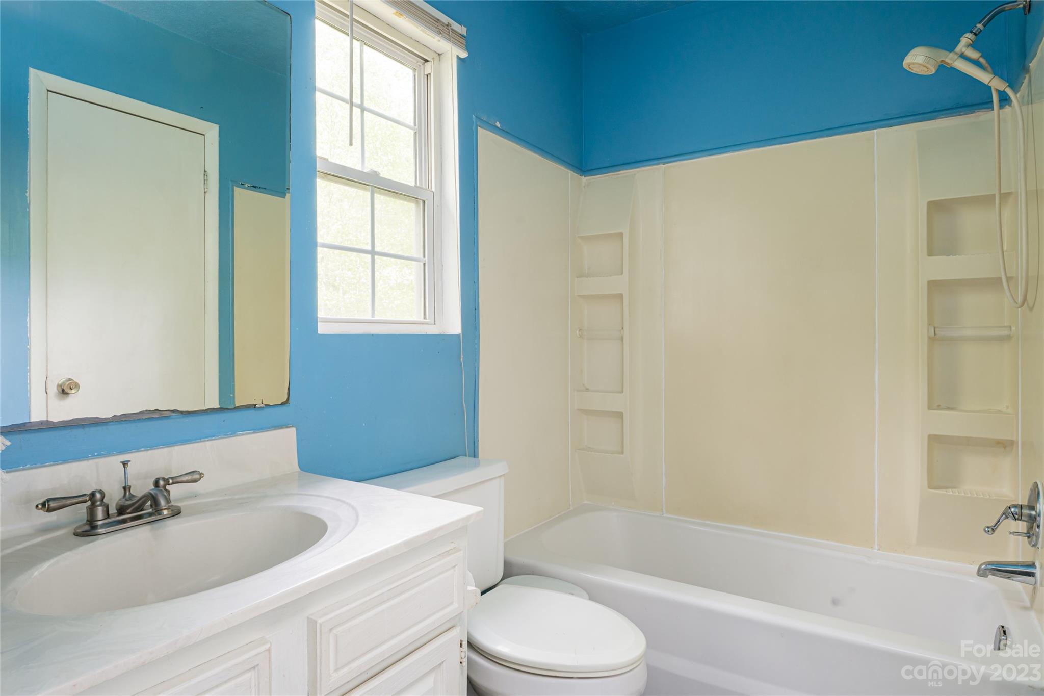 71 Melton Road Candler, NC 28715 - Photo 17 of 35 Gallery Image 17