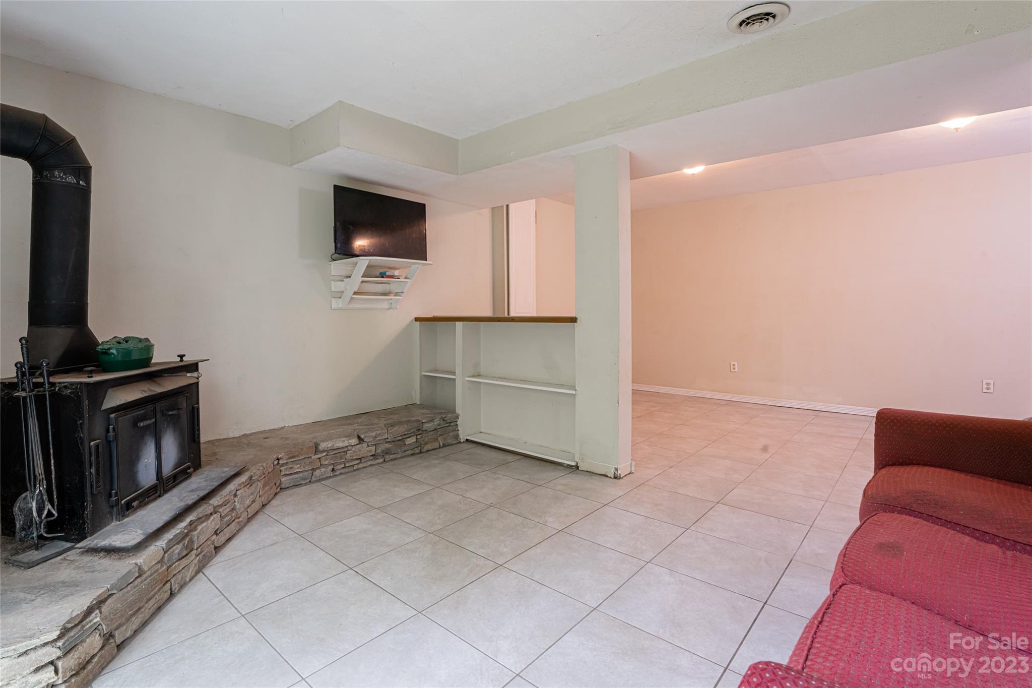 71 Melton Road Candler, NC 28715 - Photo 24 of 35 Gallery Image 24