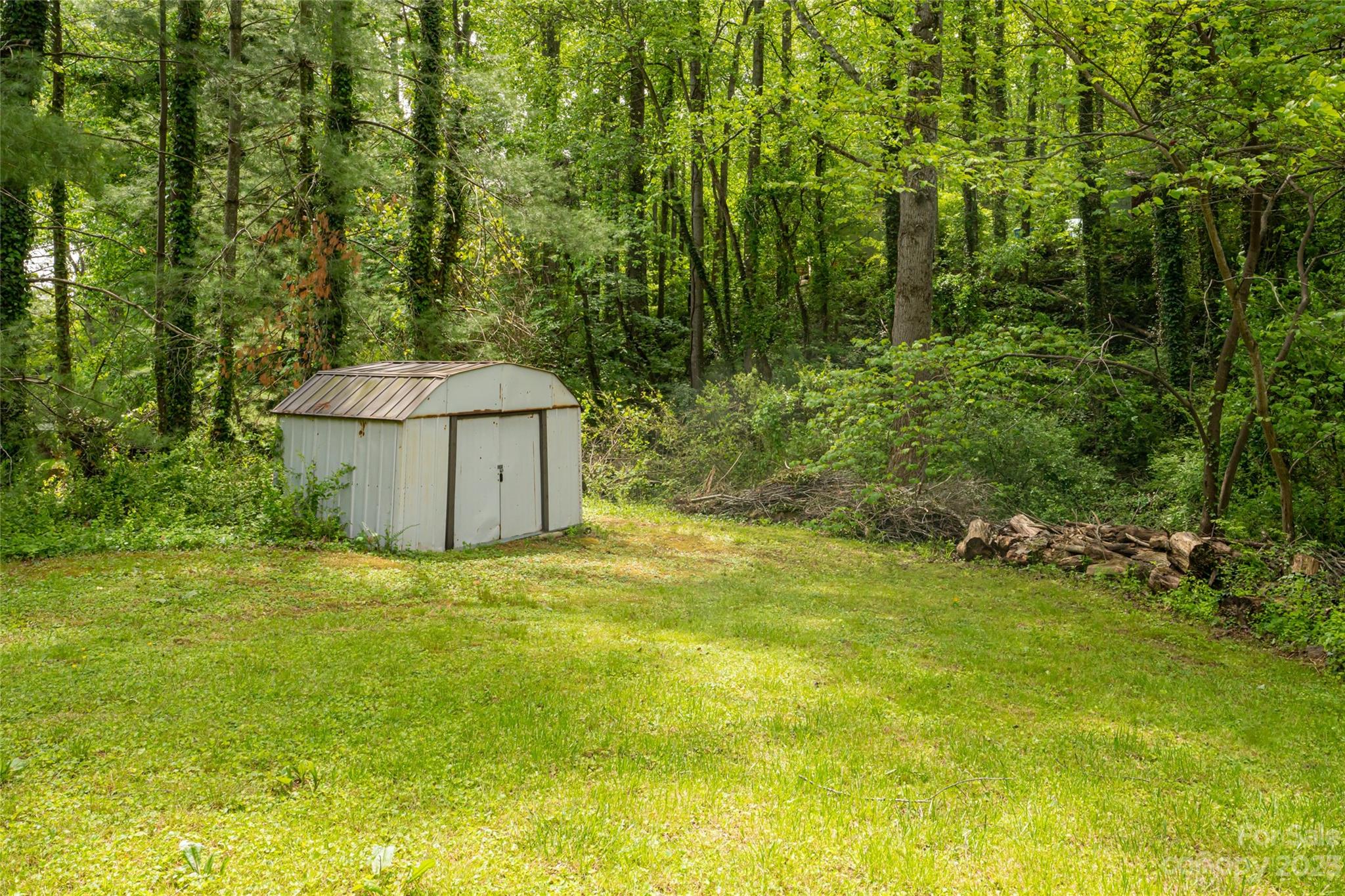71 Melton Road Candler, NC 28715 - Photo 33 of 35 Gallery Image 33