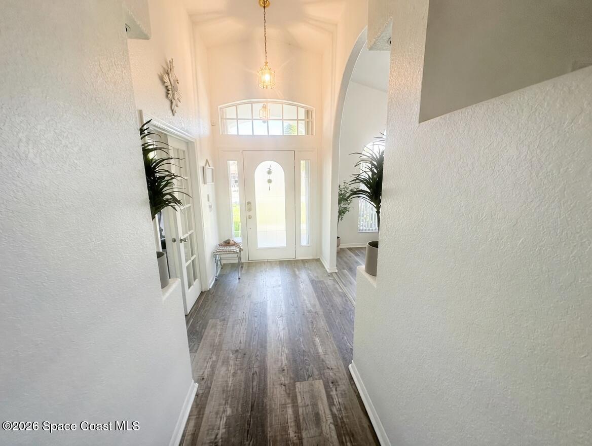 704 Carriage Hill Road Melbourne, FL 32940 - Photo 10 of 59 Entrance