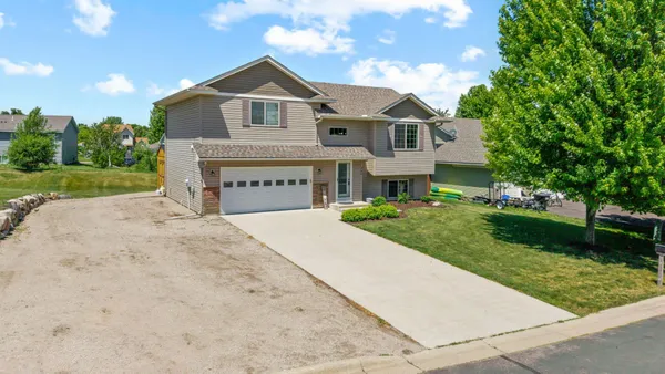 $305,000 | 202 Summerfield Lane, Waverly, MN 55390