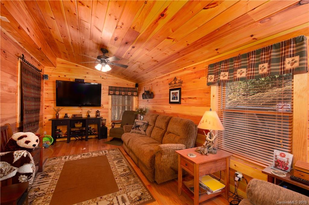 85 Sparkleberry Ridge Waynesville, NC 28785 - Photo 16 of 36 Gallery Image 16