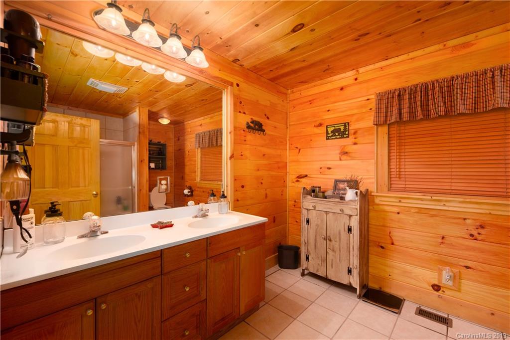 85 Sparkleberry Ridge Waynesville, NC 28785 - Photo 21 of 36 Gallery Image 21