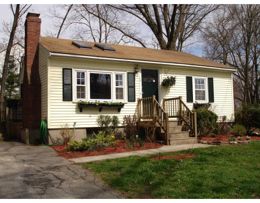 15 Birch Road Littleton, MA 01460 - Photo 1 of 7 Gallery Image 1