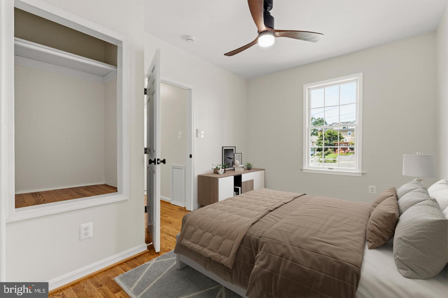 1801 South Glebe Road Arlington, VA 22204 - Photo 21 of 37 2nd bedroom