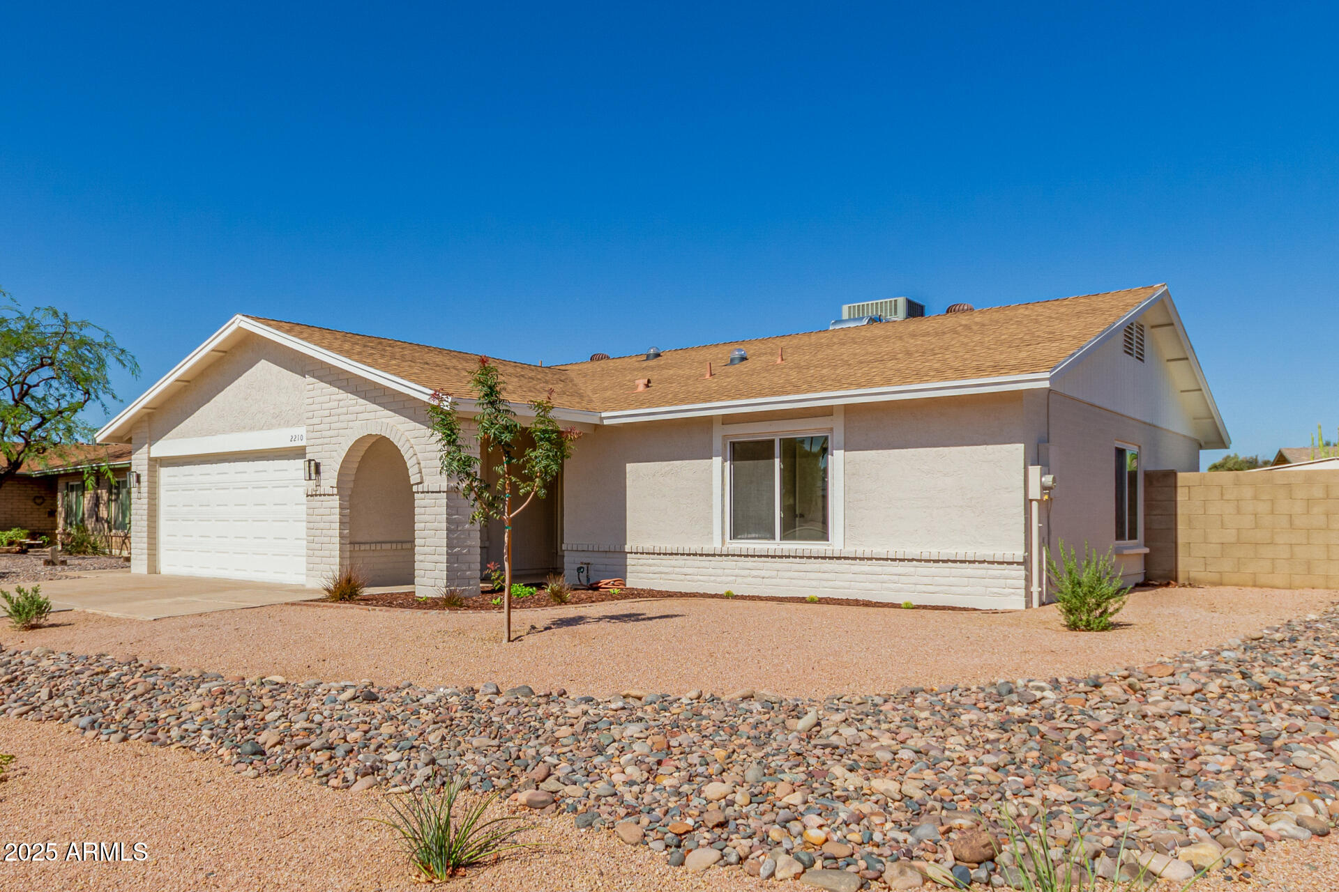2210 North Los Altos Drive Chandler, AZ 85224 - Photo 3 of 36 06 - Los Altos