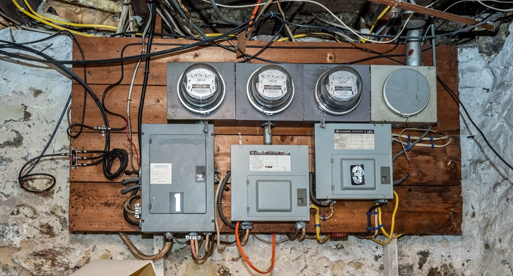 34 Chase Street Beverly, MA 01915 - Photo 33 of 37