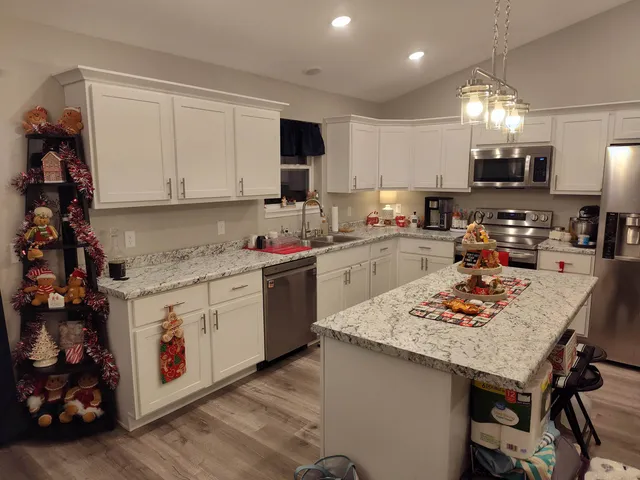 $405,000 | 2148 Cambridge Court, Reedsburg, WI 53959