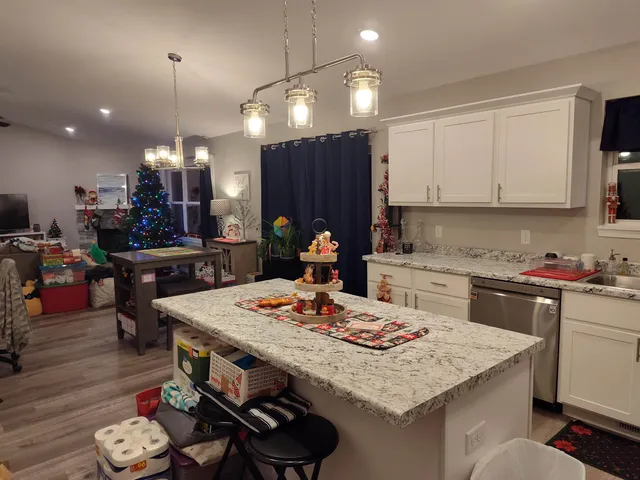 $405,000 | 2148 Cambridge Court, Reedsburg, WI 53959