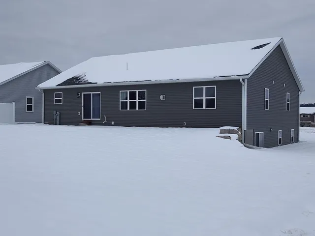 $405,000 | 2148 Cambridge Court, Reedsburg, WI 53959