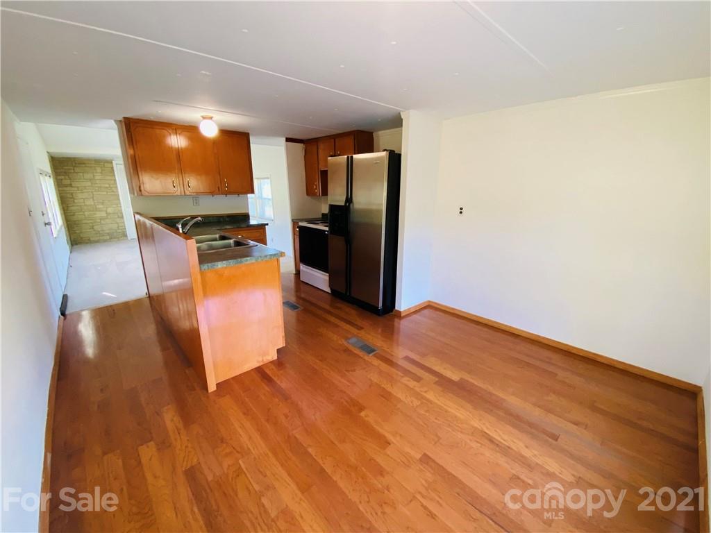 3185 Arthur Mull Road Morganton, NC 28655 - Photo 17 of 32 Gallery Image 17