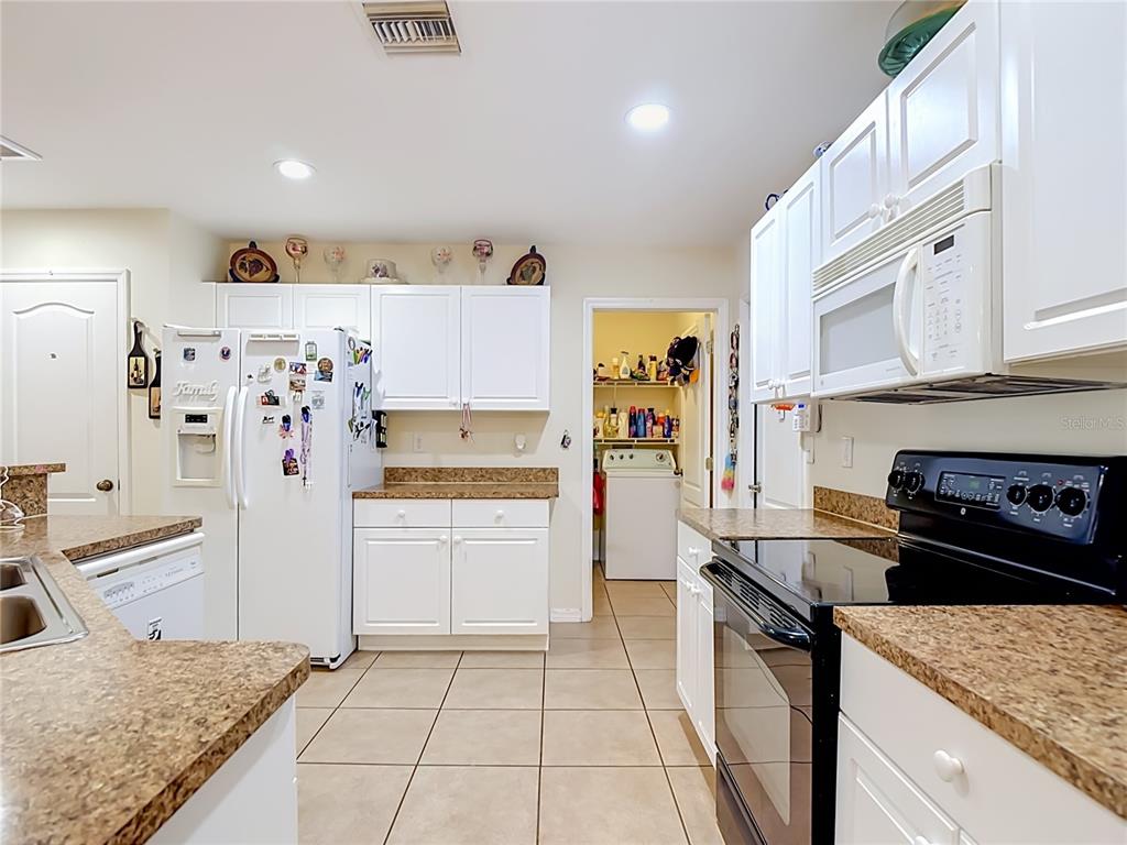 2903 38th Street Southwest Lehigh Acres, FL 33976 - Photo 20 of 78