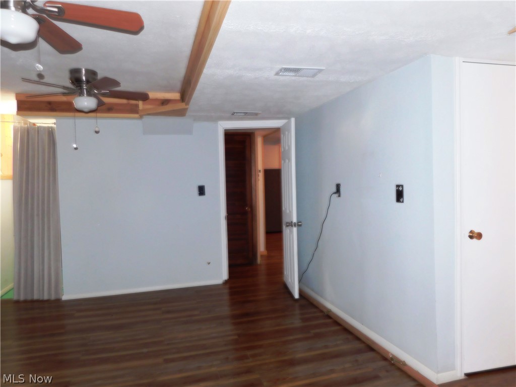 584 Eastland Road Berea, OH 44017 - Photo 24 of 33