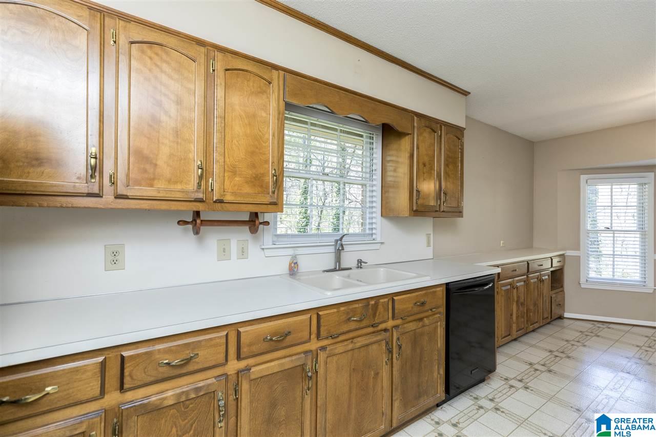 2710 Stevens Creek Road Birmingham, AL 35244 - Photo 17 of 43