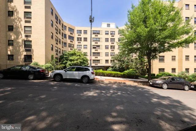 $149,000 | 1801 Clydesdale Place Northwest, Unit 212, Washington, DC 20009