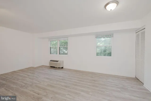 $149,000 | 1801 Clydesdale Place Northwest, Unit 212, Washington, DC 20009