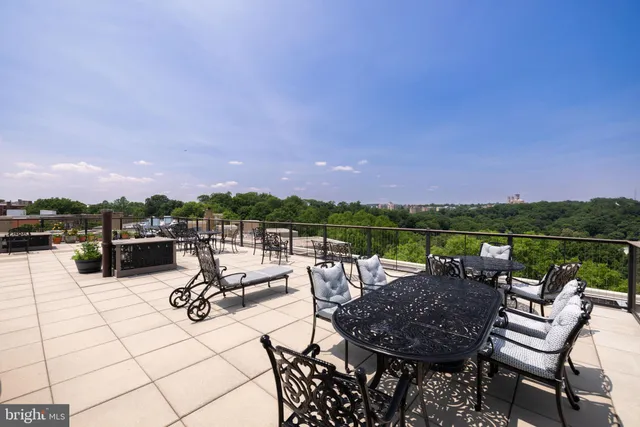 $149,000 | 1801 Clydesdale Place Northwest, Unit 212, Washington, DC 20009
