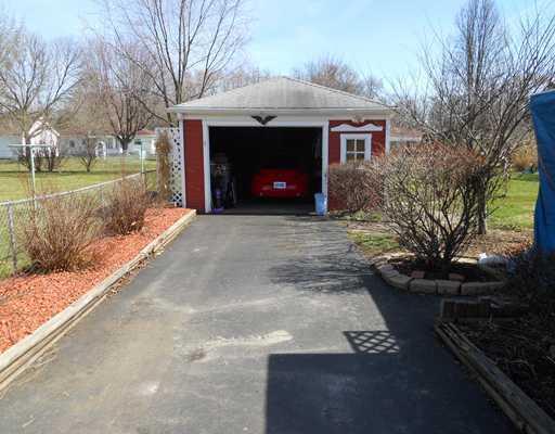 630 Lawnview Avenue Springfield, OH 45505 - Photo 7 of 8