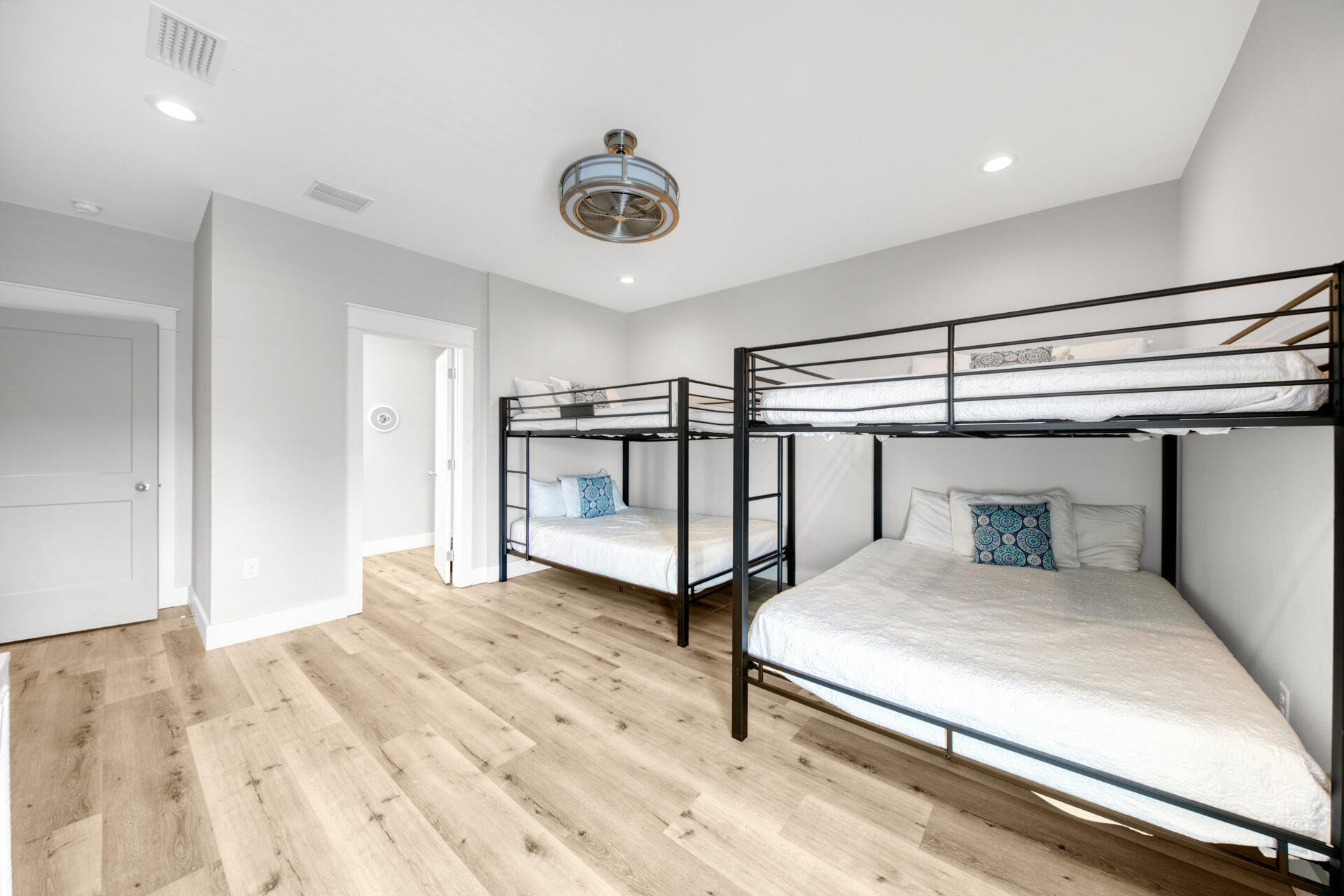 106 Shirah Street Destin, FL 32541 - Photo 14 of 67 1010 143-045-042-1920x1280