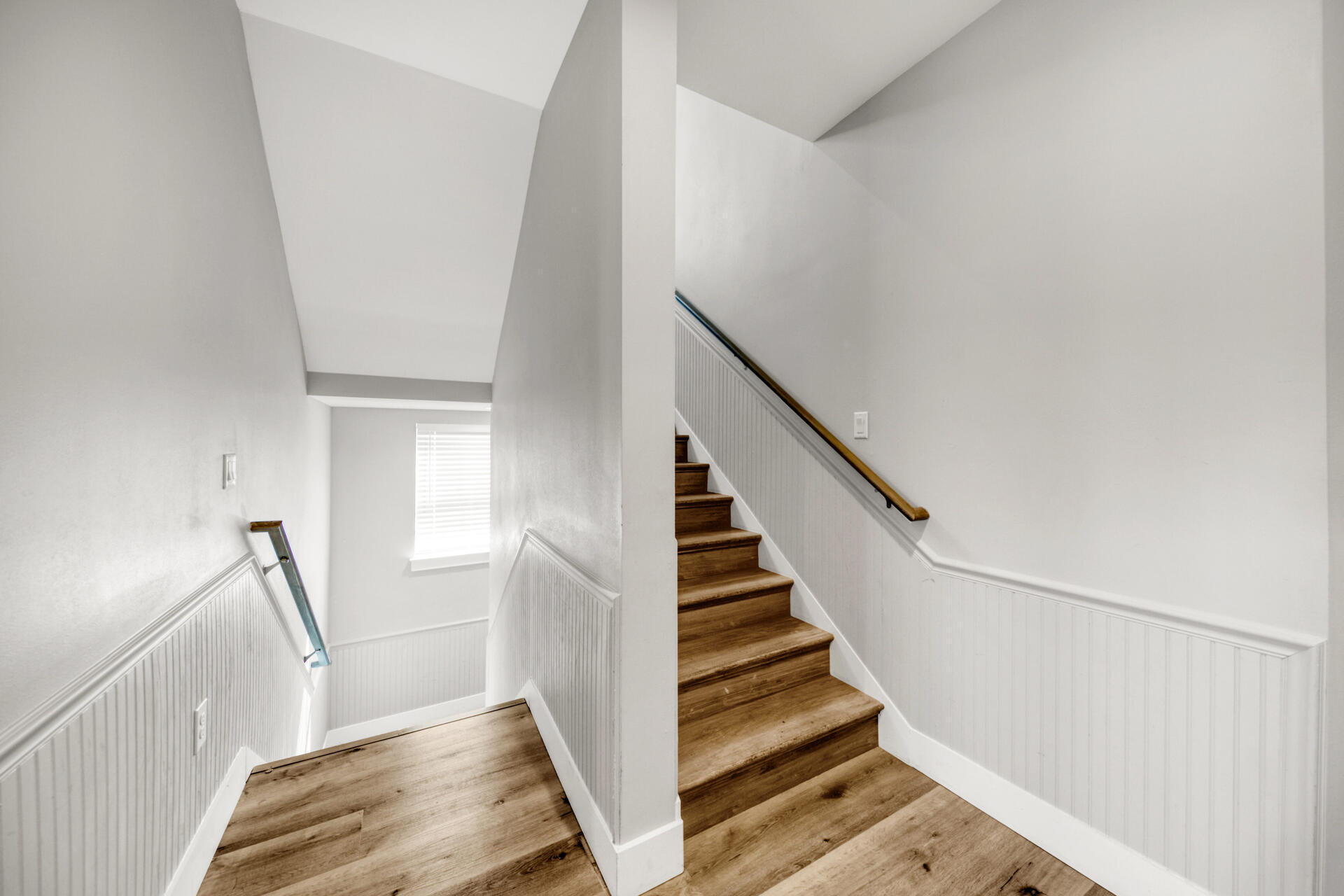 106 Shirah Street Destin, FL 32541 - Photo 35 of 67 a view of a hallway with wooden floor and entryway